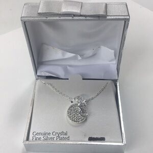 New Genuine Crystal Fine Silver Plated Disc Initial E necklace 18" Chain in Box
